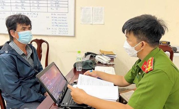 Triệt phá thêm đường dây đưa phụ nữ qua Campuchia phục vụ quán karaoke trá hình - Ảnh 2. Triệt phá thêm đường dây đưa phụ nữ qua Campuchia phục vụ quán karaoke trá hình - Ảnh 2.