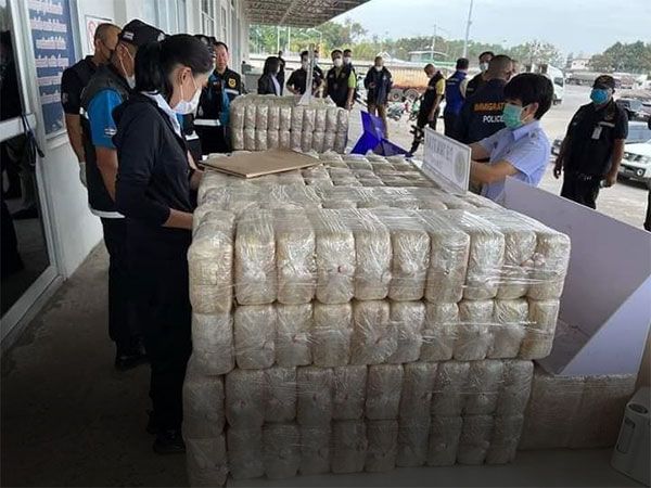 Hải quan Thái Lan bắt vụ ma túy lớn chuẩn bị tuồn vào Lào - Ảnh 1.