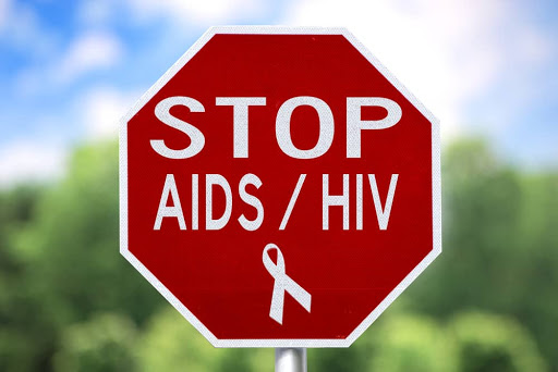 Đẩy mạnh các hoạt động để giảm số người mới nhiễm HIV và tử vong liên quan đến AIDS - Ảnh 1.