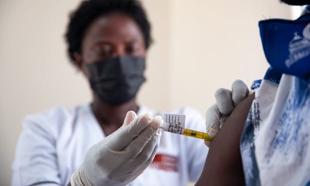 Thử nghiệm vaccine HIV ở châu Phi tạm dừng vì chưa hiệu quả- Ảnh 1.