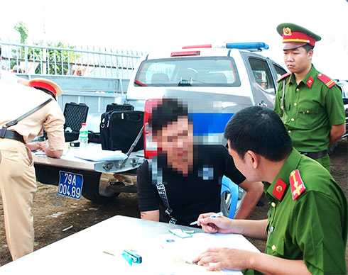 Lập tổ chuyên đề kiểm soát nồng độ cồn, ma túy trên các tuyến giao thông - Ảnh 1.