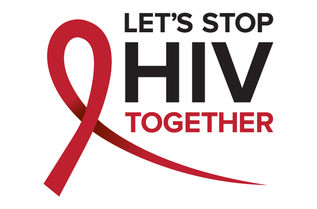 Tưởng niệm các nạn nhân qua đời vì HIV/AIDS - Ảnh 1.