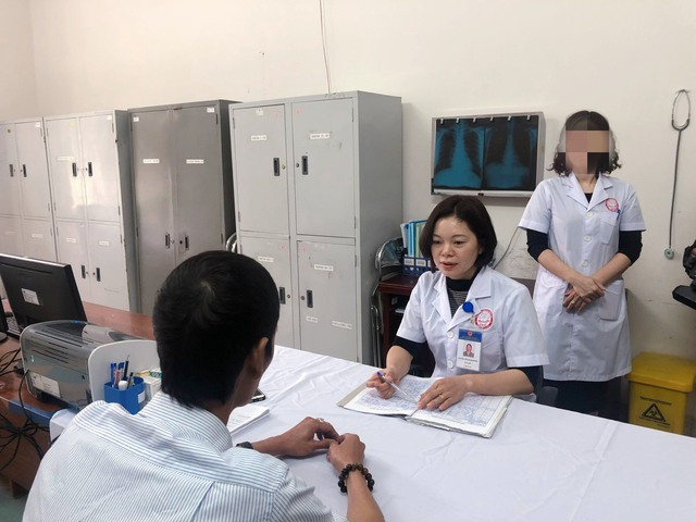 Khánh Hòa: Chú trọng điều trị dự phòng cho người nguy cơ cao nhiễm HIV- Ảnh 1.