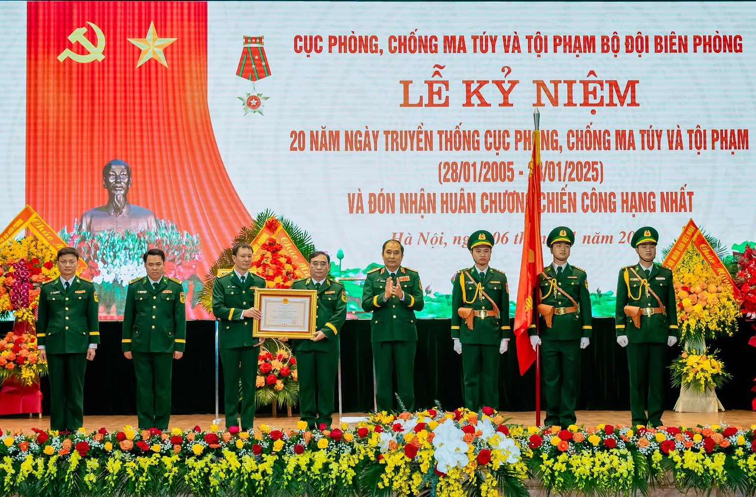 Khẳng định vai trò nòng cốt trong đấu tranh phòng chống ma túy và tội phạm ở khu vực biên giới- Ảnh 1.