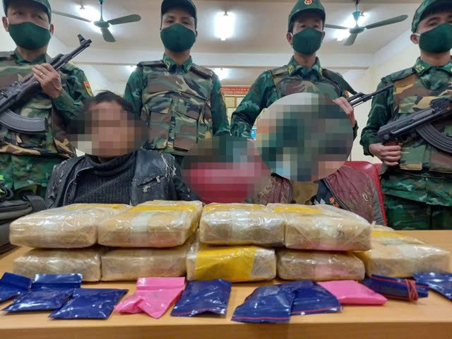 BĐBP TPHCM triệt phá hơn 300 vụ, thu giữ hơn 219kg ma túy và nhiều tang vật - Ảnh 1.