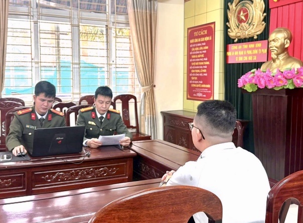 Công an xử lý người tung tin người nước ngoài nhiễm HIV quan hệ với 46 nữ nhân viên- Ảnh 1.