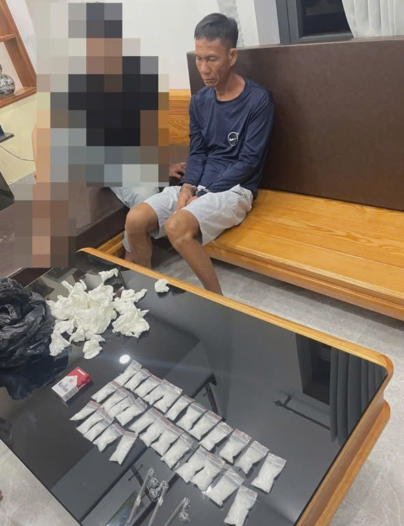 Bắt giữ 'đầu nậu' cung cấp ma túy để bán tại khu công nghiệp ở Đồng Nai- Ảnh 1.