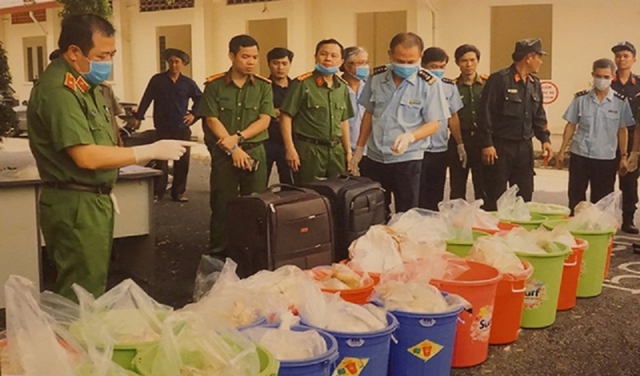 Siết chặt quản lý tiền chất, hóa chất để ngăn chặn tội phạm ma túy- Ảnh 1. Siết chặt quản lý tiền chất, hóa chất để ngăn chặn tội phạm ma túy- Ảnh 1.
