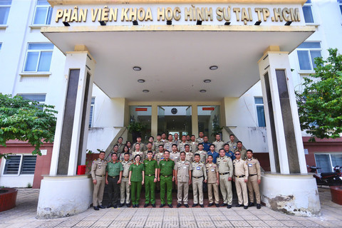 Việt Nam - Campuchia tăng cường hợp tác đấu tranh phòng, chống tội phạm xuyên quốc gia và ma túy- Ảnh 2. Việt Nam - Campuchia tăng cường hợp tác đấu tranh phòng, chống tội phạm xuyên quốc gia và ma túy- Ảnh 2.