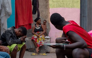 'Zombie' tràn ngập Congo: Loại ma túy khiến con người quên đi thực tại