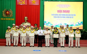 Bình Thuận: Tuyên dương 130 điển hình tiên tiến trong phòng, chống ma túy