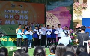 Thủ môn Bùi Tiến Dũng lan tỏa thông điệp không thử ma túy dù chỉ một lần