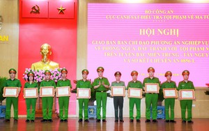 Khen thưởng chuyên án ma túy trên tuyến Bắc miền Trung - Tây Nguyên