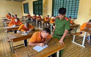 Xoá mù chữ cho học viên tại cơ sở cai nghiện ma túy