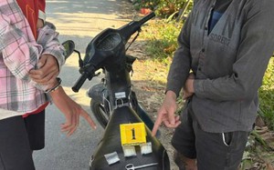 Bắt quả tang hai thanh niên giấu 23 bịch ma túy trên người