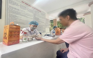 Khám sàng lọc HIV cho học viên tại Cơ sở cai nghiện ma túy số 4 Hà Nội