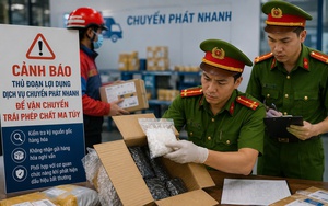 Cảnh báo nguy cơ ma túy 'núp bóng' hàng hóa chuyển phát nhanh