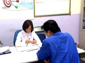 Đề xuất thêm đối tượng được cấp miễn phí thuốc kháng HIV