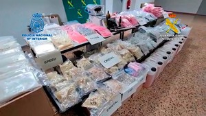Tây Ban Nha triệt phá vụ ma túy tổng hợp lớn nhất từ trước đến nay
