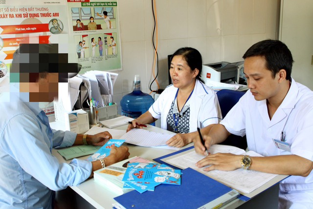 Bắc Giang: Chấm dứt dịch HIV/AIDS trong giới trẻ từ hành động - Ảnh 1.