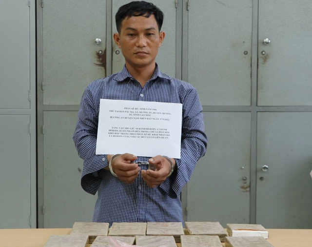 Lai Châu: Phá 2 chuyên án lớn, thu giữ 23,5 bánh heroin - Ảnh 1.