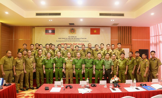 Tập huấn nâng cao năng lực cho cảnh sát ma túy Lào - Ảnh 1.