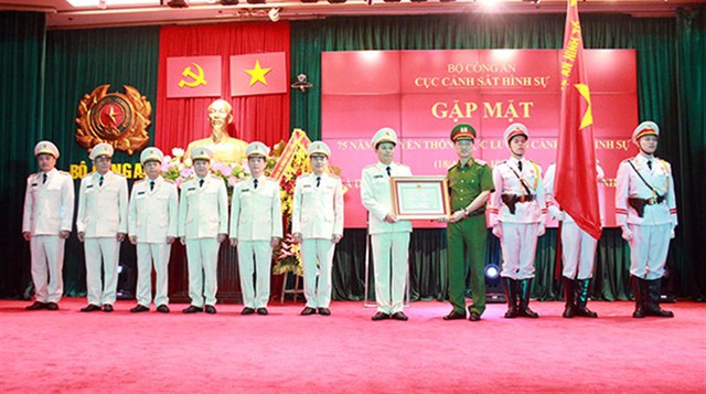 Thực hiện tốt vai trò là ‘quả đấm thép’ trong phòng, chống tội phạm - Ảnh 1. Thực hiện tốt vai trò là ‘quả đấm thép’ trong phòng, chống tội phạm - Ảnh 1.