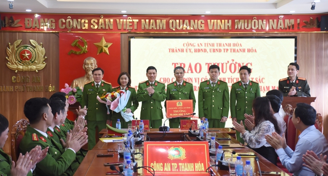 Khen thưởng các lực lượng triệt phá nhiều đường dây ma túy lớn ở Lai Châu, Sơn La, Thanh Hóa- Ảnh 1.
