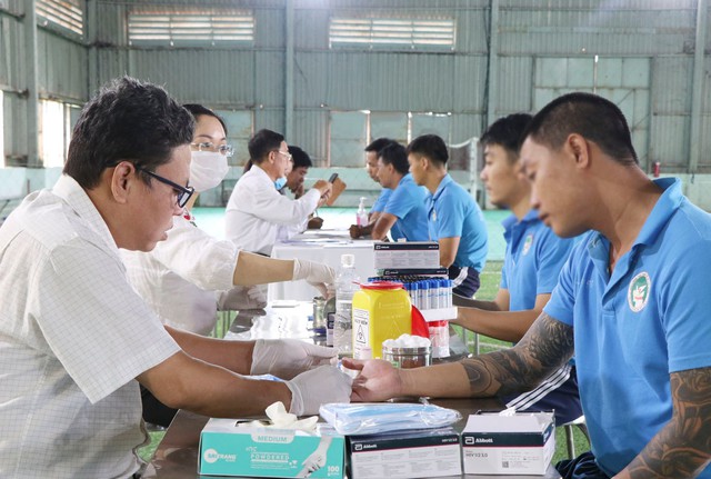 Xét nghiệm sàng lọc, tư vấn, chăm sóc điều trị HIV cho người cai nghiện- Ảnh 3.