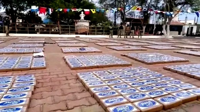 Colombia thu giữ 196 tấn cocaine trong chiến dịch chống ma túy đa quốc gia- Ảnh 1. Colombia thu giữ 196 tấn cocaine trong chiến dịch chống ma túy đa quốc gia- Ảnh 1.