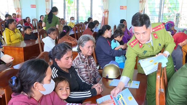 Gia Rai: Lập 'lá chắn' vững chắc, tạo 'vành đai' biên giới sạch về ma túy- Ảnh 1.