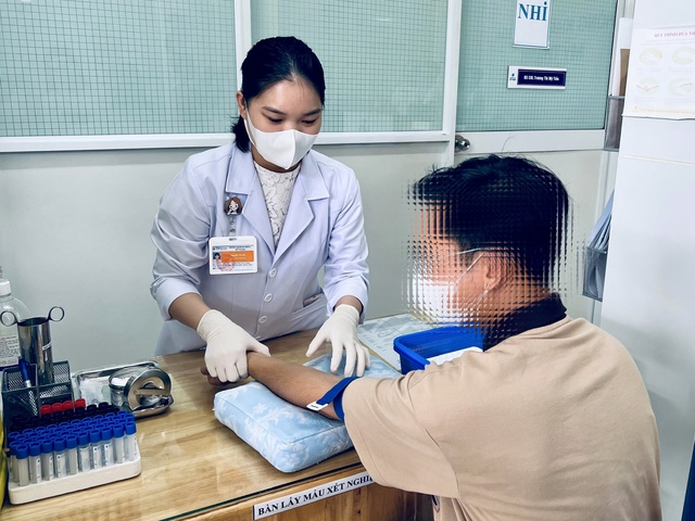 Tăng cường sự tham gia của khu vực tư nhân trong đầu tư và cung cấp hàng hóa và dịch vụ HIV/AIDS- Ảnh 1.