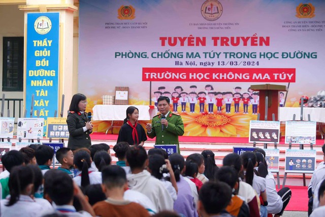 Xây dựng 'bức tường thành' bảo vệ học sinh, sinh viên trước hiểm họa ma tuý- Ảnh 2.