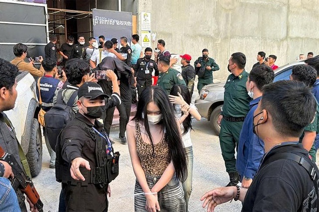 Campuchia triệt phá ổ ma túy lớn tại hộp đêm, bắt giữ 257 người- Ảnh 1. Campuchia triệt phá ổ ma túy lớn tại hộp đêm, bắt giữ 257 người- Ảnh 1.