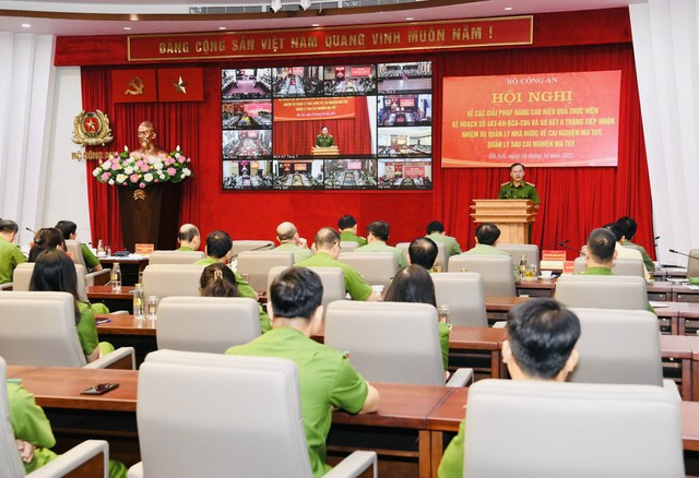 Kiên quyết thực hiện phương châm ‘6 rõ’ trong phòng, chống ma túy- Ảnh 2. Kiên quyết thực hiện phương châm ‘6 rõ’ trong phòng, chống ma túy- Ảnh 2.