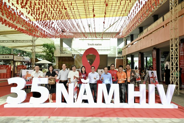 ‘Sống trọn vẹn 2025’: Chung tay đẩy lùi dịch bệnh AIDS- Ảnh 2.