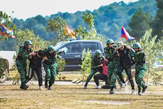 Nâng cao hiệu quả đấu tranh phòng, chống tội phạm ma túy xuyên biên giới- Ảnh 1.