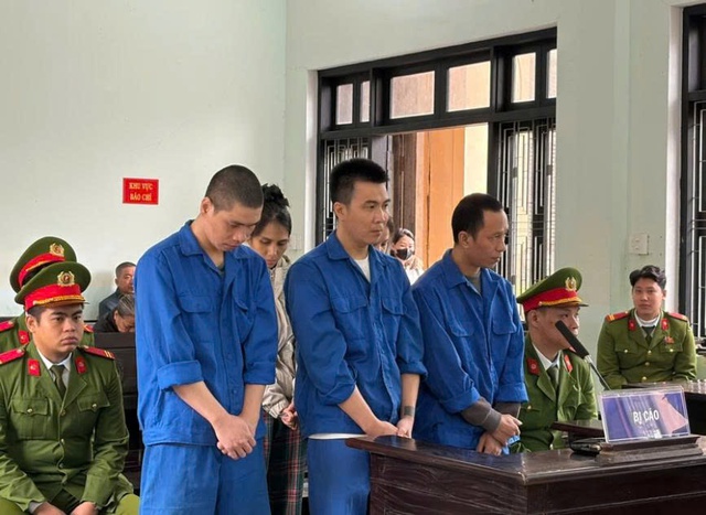 5 đối tượng lĩnh án vì ngụy trang giấu 1kg ma túy trong khối đúc bê tông- Ảnh 1.