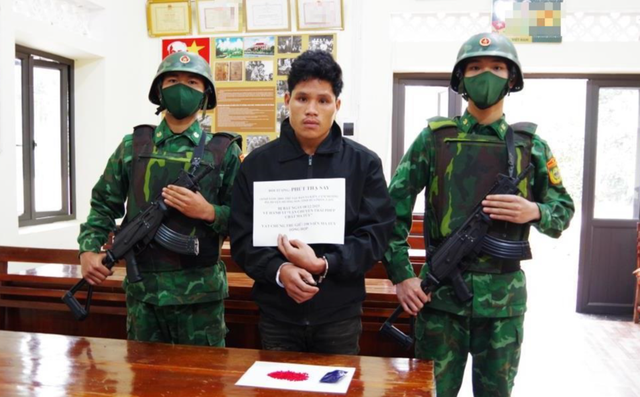 BĐBP Sơn La liên tiếp bắt giữ 2 đối tượng về hành vi vận chuyển và tàng trữ trái phép chất ma túy- Ảnh 1. BĐBP Sơn La liên tiếp bắt giữ 2 đối tượng về hành vi vận chuyển và tàng trữ trái phép chất ma túy- Ảnh 1.