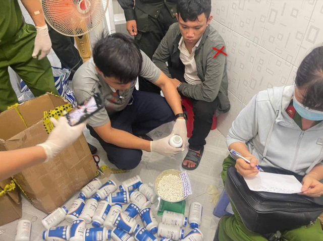 Đồng loạt tấn công, trấn áp tội phạm ma túy: Nhiều đường dây xuyên quốc gia bị triệt phá- Ảnh 2. Đồng loạt tấn công, trấn áp tội phạm ma túy: Nhiều đường dây xuyên quốc gia bị triệt phá- Ảnh 2.