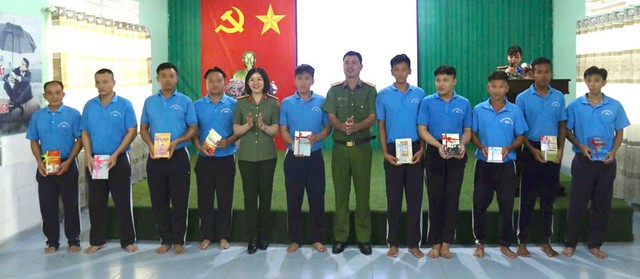 Mở ra con đường tái hòa nhập cộng đồng cho người cai nghiện- Ảnh 1. Mở ra con đường tái hòa nhập cộng đồng cho người cai nghiện- Ảnh 1.