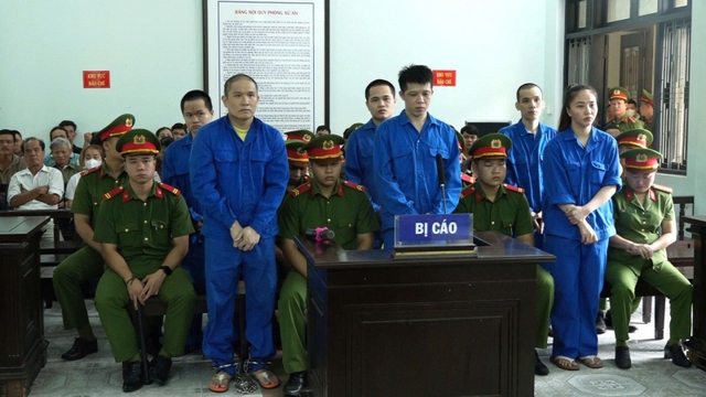 6 bị cáo đi tù vì sử dụng công nghệ cao mua bán ma túy- Ảnh 1. 6 bị cáo đi tù vì sử dụng công nghệ cao mua bán ma túy- Ảnh 1.