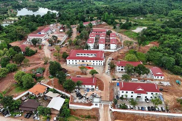 Bộ trưởng Lương Tam Quang dự Lễ khánh thành Trung tâm cai nghiện ma túy tại Lào- Ảnh 2. Bộ trưởng Lương Tam Quang dự Lễ khánh thành Trung tâm cai nghiện ma túy tại Lào- Ảnh 2.
