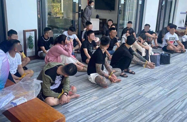 22 nam, nữ thanh niên thuê villa ven biển ở Đà Nẵng sử dụng ma túy tập thể- Ảnh 1.