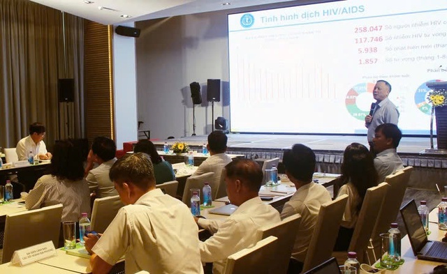 Đề xuất nhiều giải pháp nhằm chấm dứt bệnh AIDS tại Việt Nam trước năm 2030- Ảnh 1.
