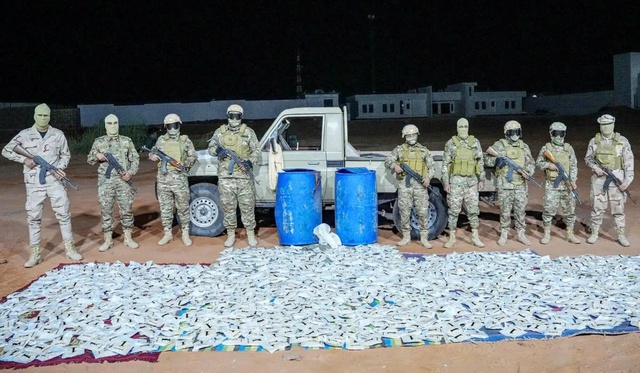 Libya thu giữ khoảng 400kg cần sa trị giá gần 1 triệu USD- Ảnh 2. Libya thu giữ khoảng 400kg cần sa trị giá gần 1 triệu USD- Ảnh 2.
