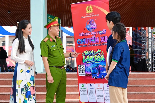 Công an TP. Hà Nội lan tỏa thông điệp ‘Không thử ma túy dù chỉ một lần’ - Ảnh 1. Công an TP. Hà Nội lan tỏa thông điệp ‘Không thử ma túy dù chỉ một lần’ - Ảnh 1.