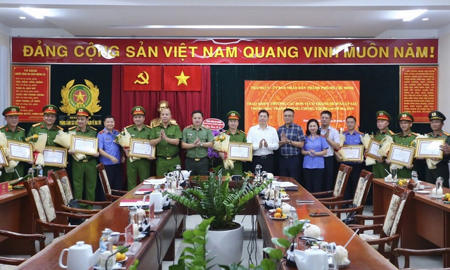 Công an TPHCM đánh sập đường dây ma túy ‘khủng’ liên tỉnh, bắt 151 đối tượng- Ảnh 1. Công an TPHCM đánh sập đường dây ma túy ‘khủng’ liên tỉnh, bắt 151 đối tượng- Ảnh 1.