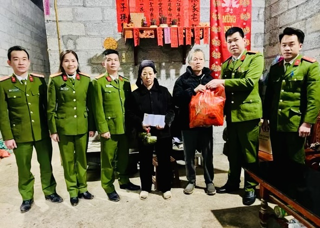 'Xuân sẻ chia – Tết ấm tình' với gia đình học viên cai nghiện- Ảnh 1.