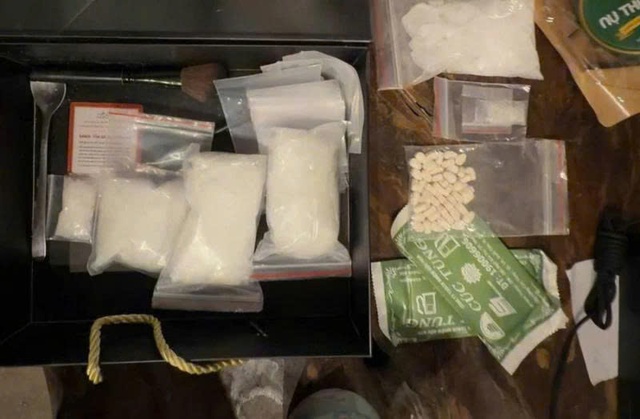 Phá đường dây ma túy liên tỉnh cùng nhiều vũ khí nguy hiểm- Ảnh 1.